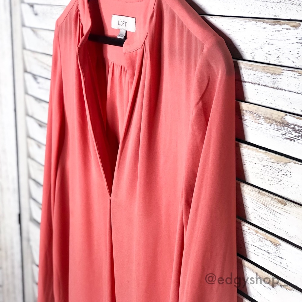 LOFT | Split Neck Tab Sleeve Tunic Blouse - Picture 2 of 6